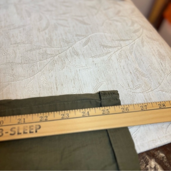 PRANA Pants Capri Cargo Outdoor Women’s Pant Size 10. Army Green. See note. - Picture 9 of 13